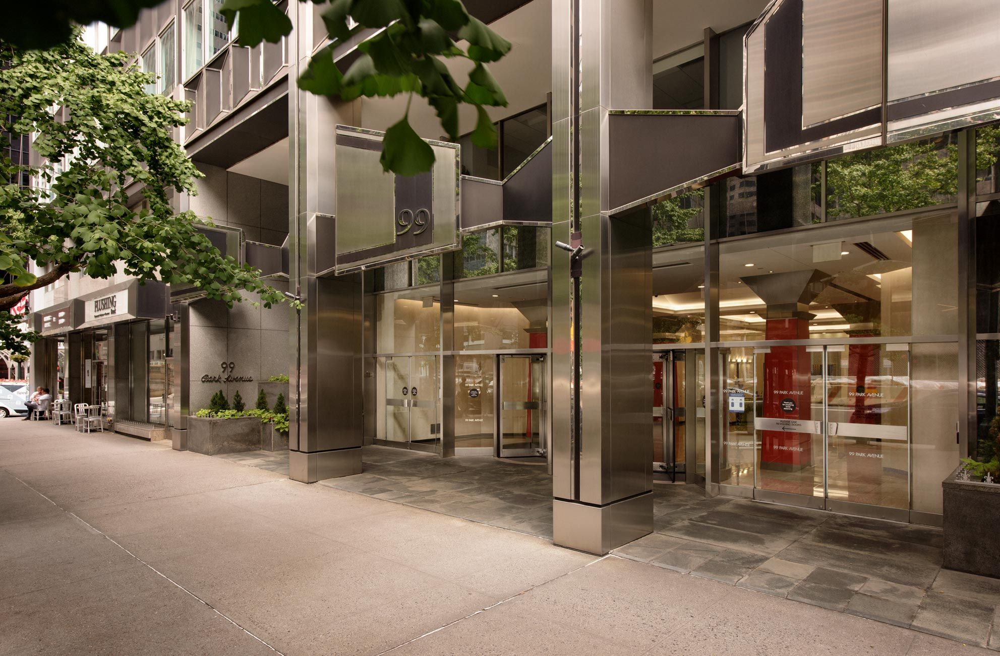 99 Park Avenue, street view to hotel entrance